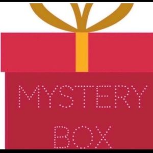 8-9 item flawed mystery box